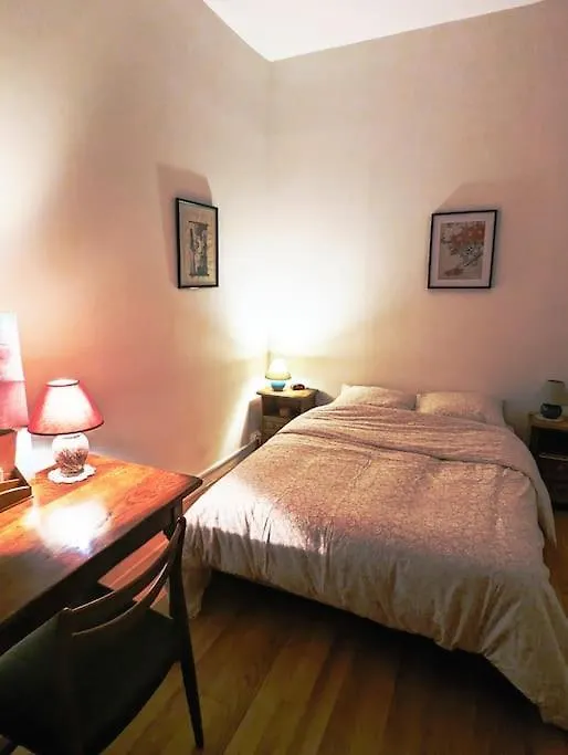 Appart Authentique Et Confortable - Marais Paris France
