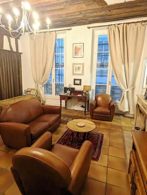 Appart Authentique Et Confortable - Marais Paris 0*,