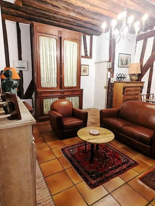 Appart Authentique Et Confortable - Marais Paris